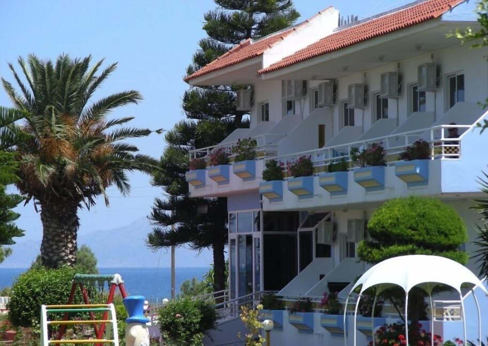 Hotel Asteria Ágios Kírykos Exteriér fotografie