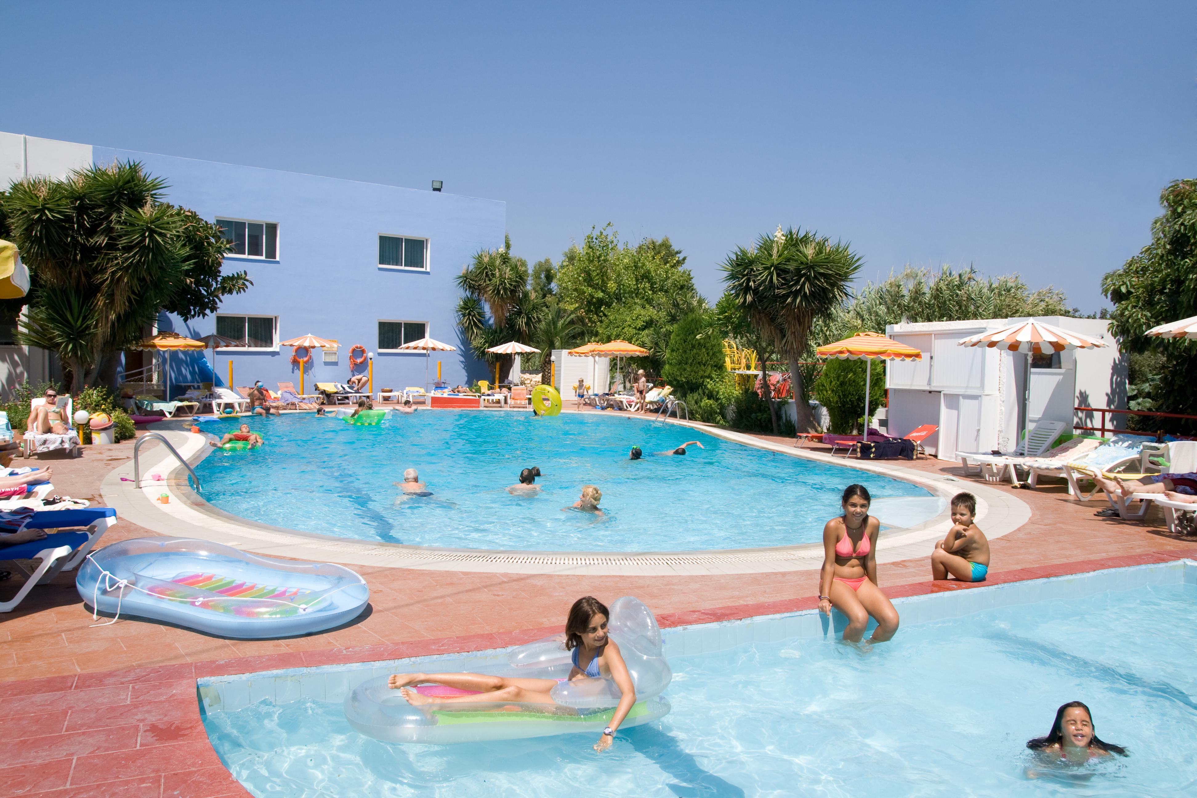 Hotel Asteria Ágios Kírykos Exteriér fotografie