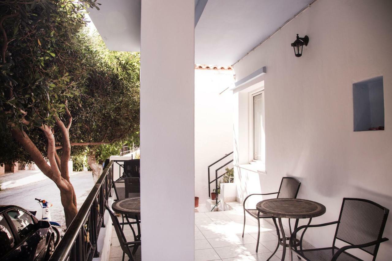 Hotel Asteria Ágios Kírykos Exteriér fotografie